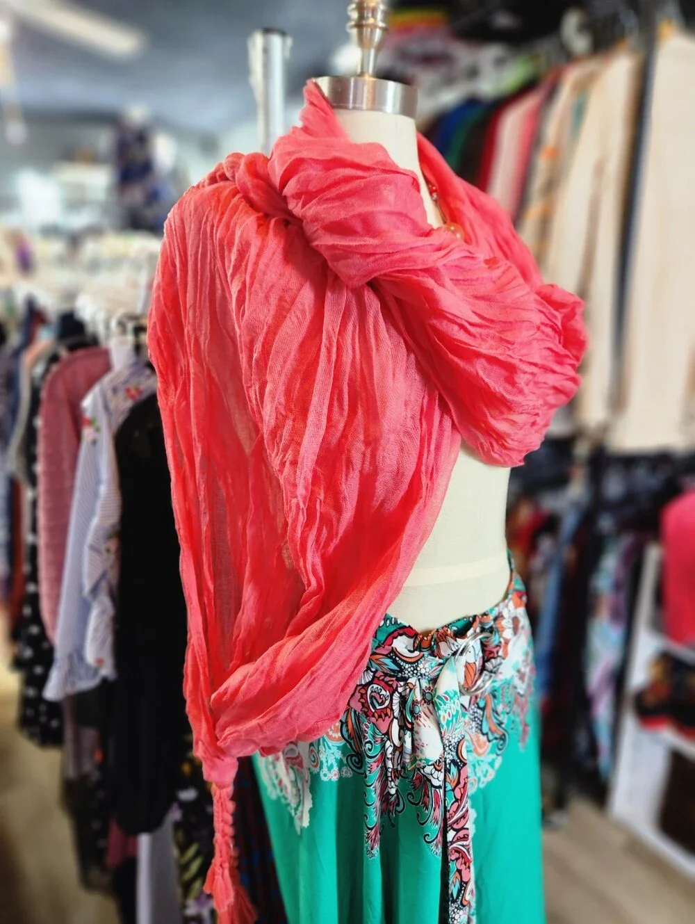 Lightweight Pink Women’s Scarf with Tassels